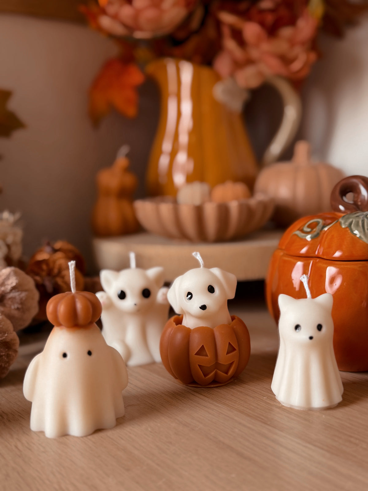 Bougie chaton fantôme fait main en cire d'olive coloris au choix senteur automne gourmand