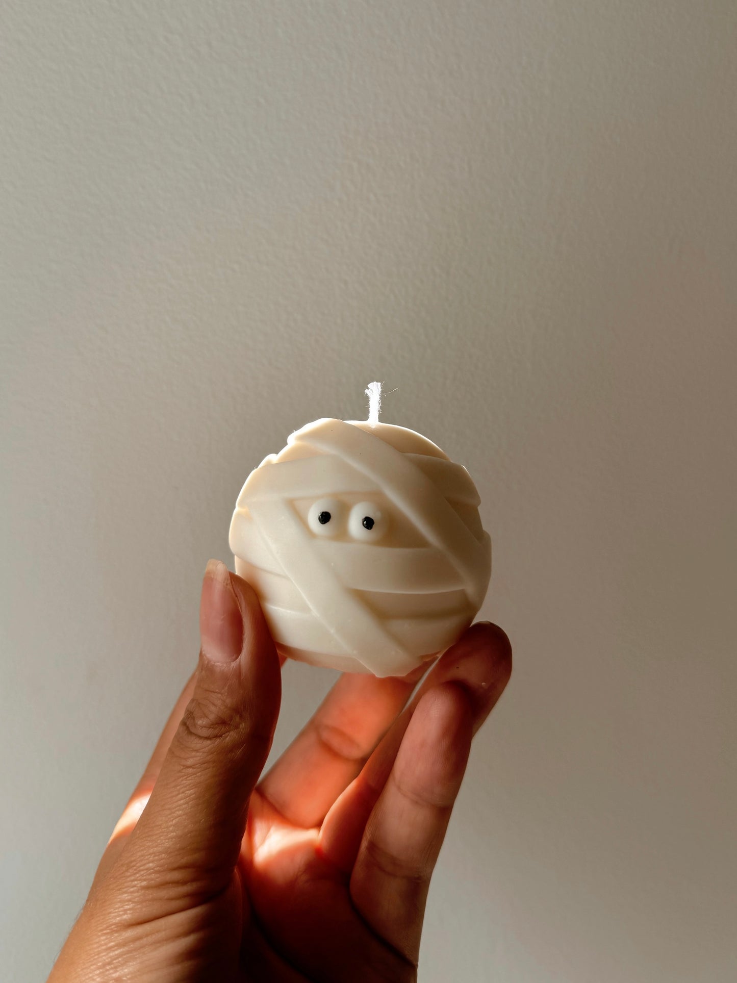 Bougie momie Mummy fait main en cire d'olive senteur au choix