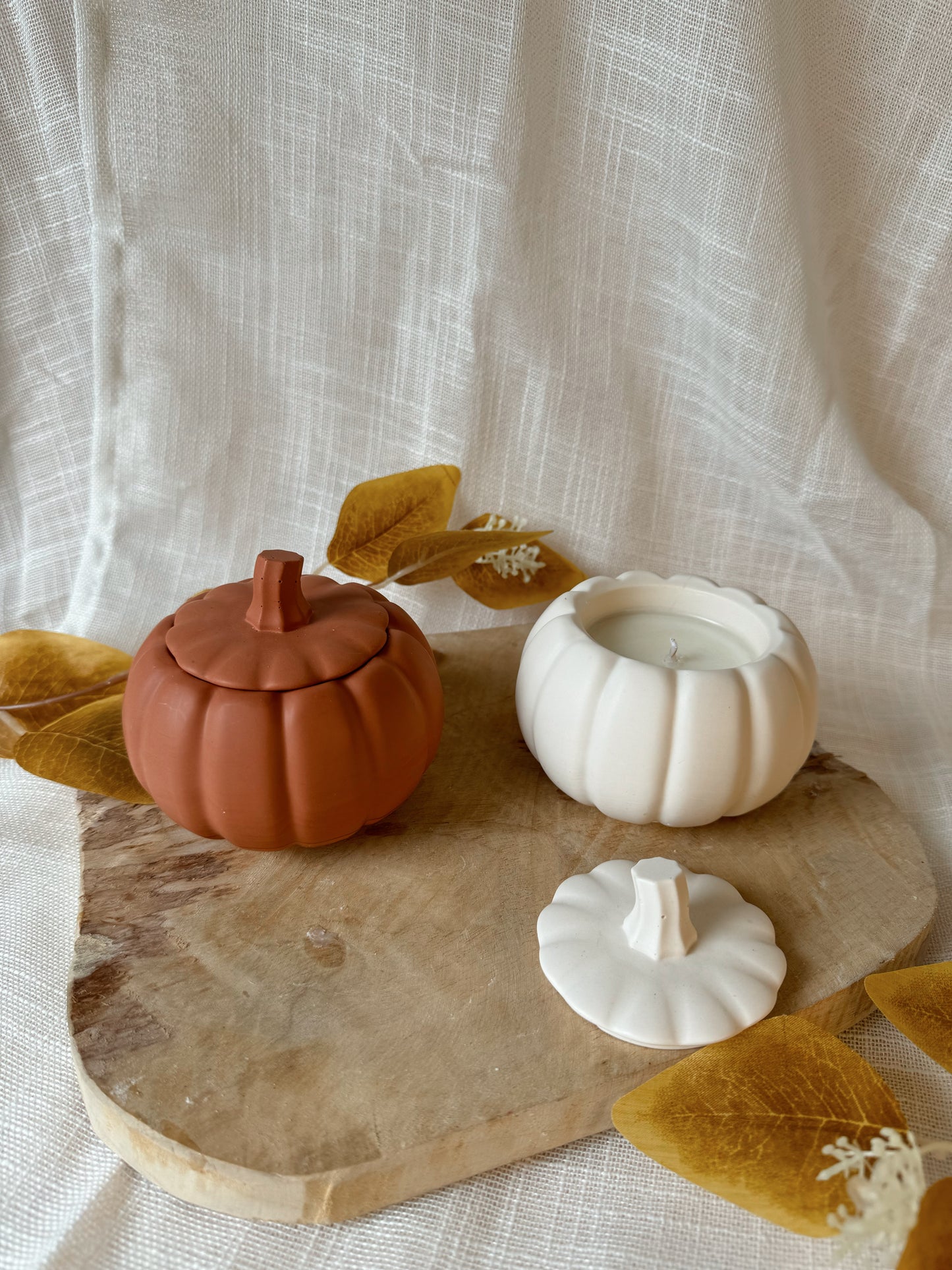 Bougie citrouille pot fait main en jesmonite Terracota cire de soja senteur au choix
