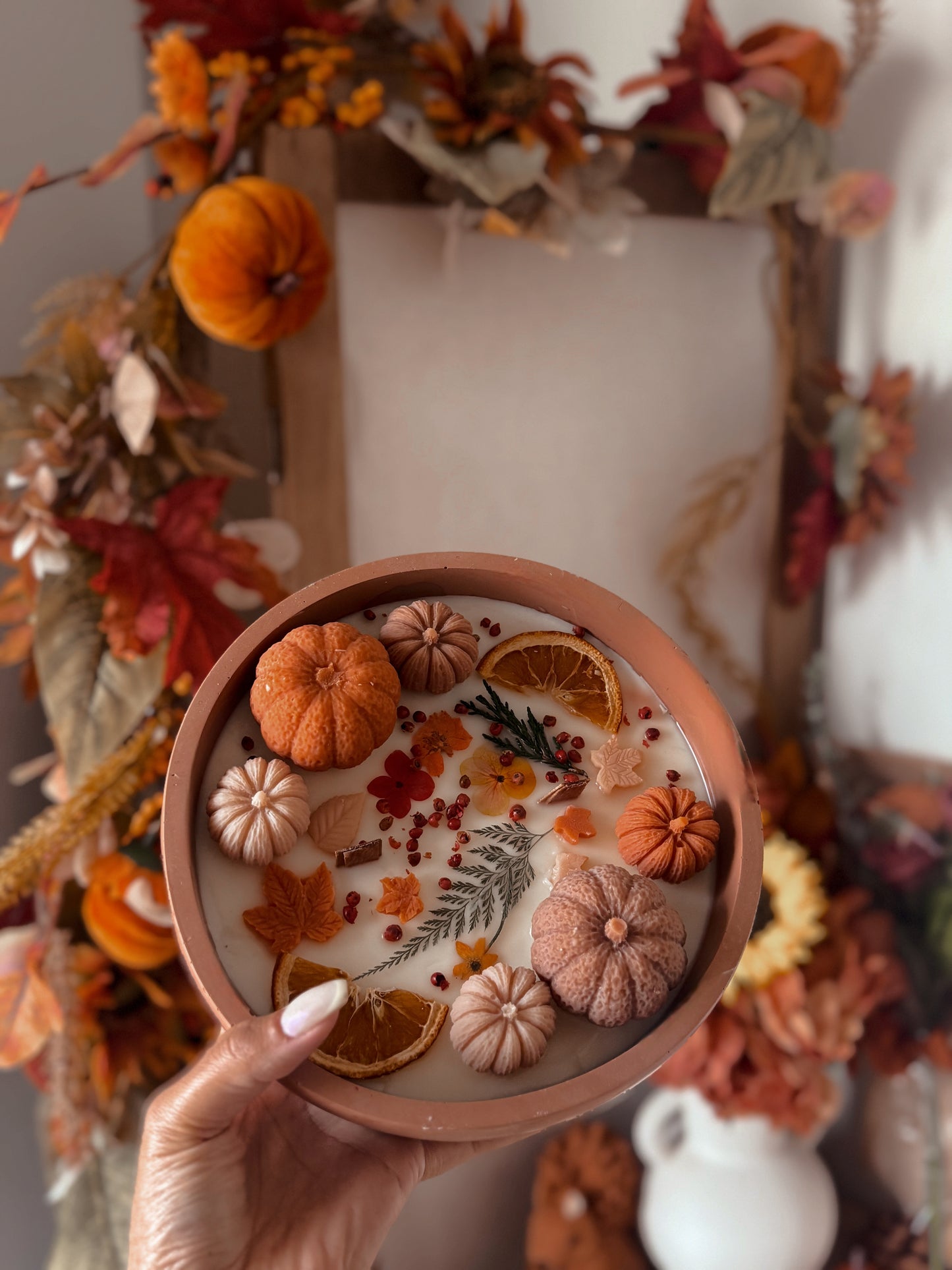 Énorme bougie d’automne pot fait main en jesmonite décorée senteur automne gourmand
