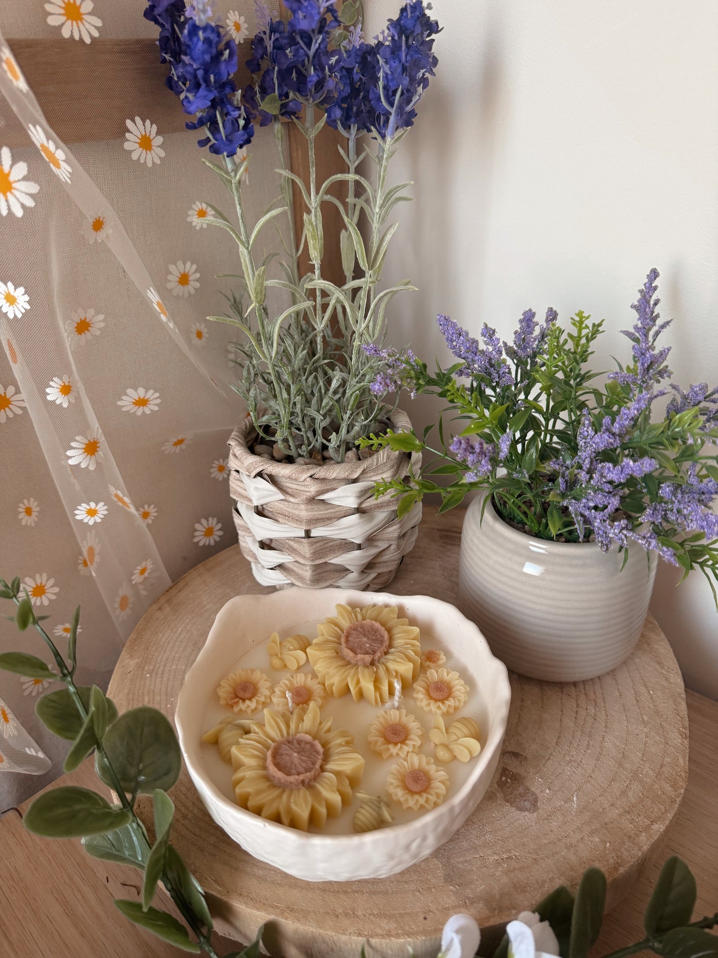 Bougie pot fait main texturé jardin de tournesols