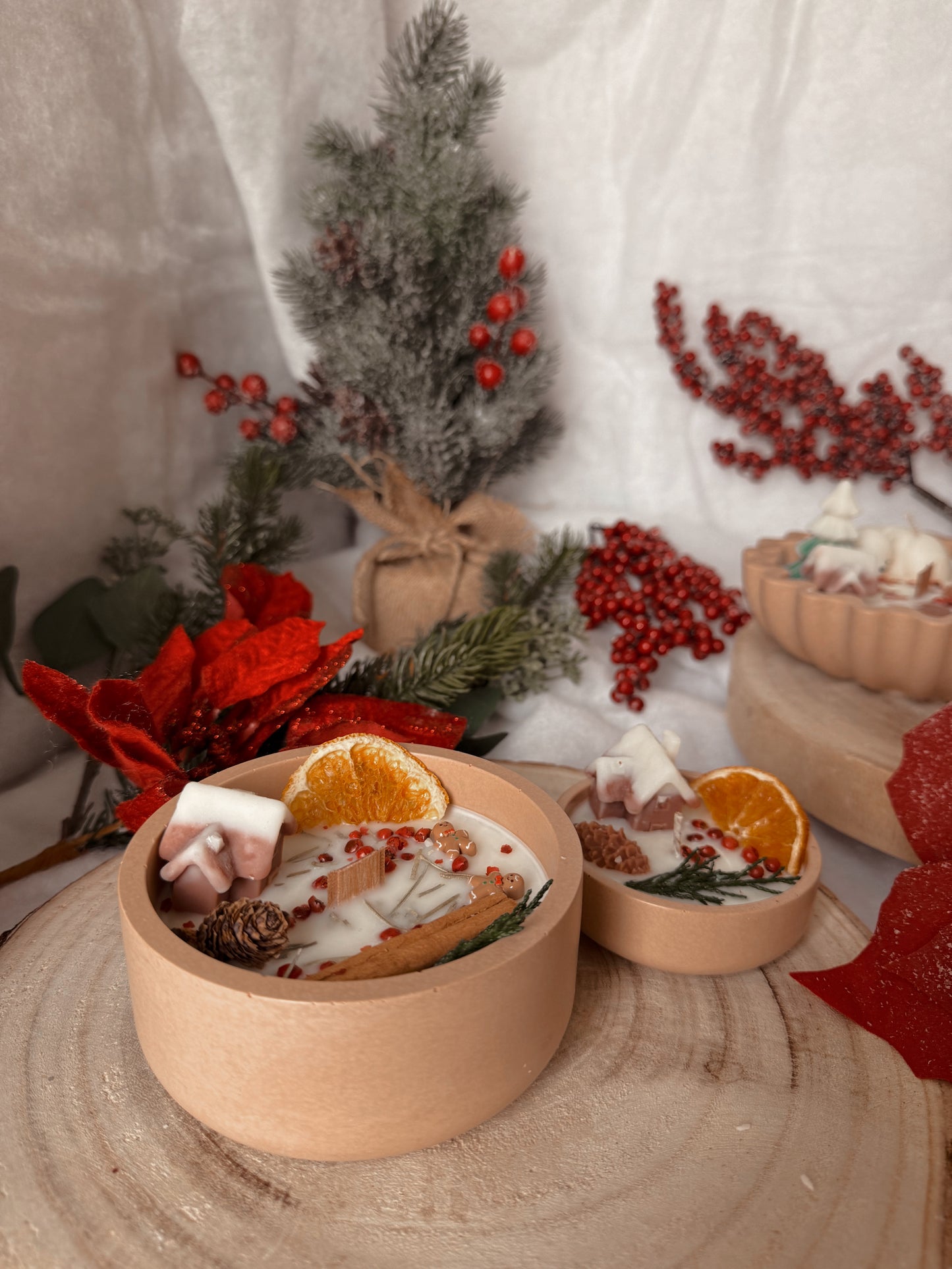 Bougie édition limitée Noël traditionnel modèle petit parfum pomme cannelle