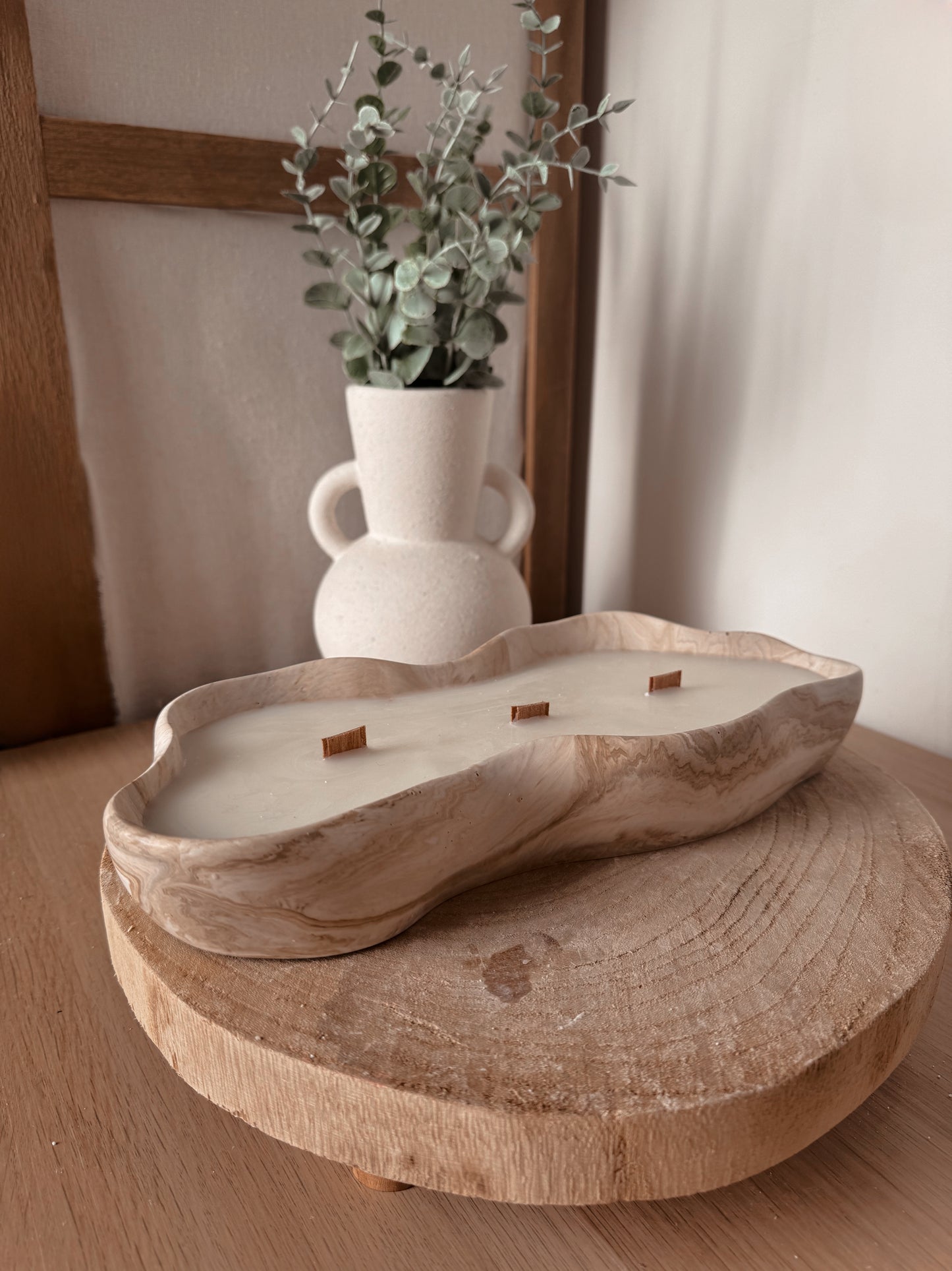 énorme Bougie pot fait main en jesmonite asymétrique marbré beige