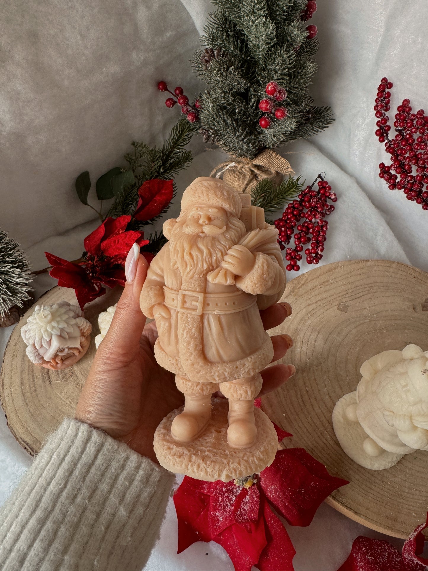 Bougie père Noël  fait main en cire d’olive coloris au choix