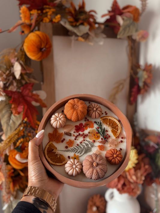 Énorme bougie d’automne pot fait main en jesmonite décorée senteur automne gourmand