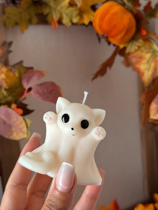 Bougie chaton fantôme fait main en cire d'olive coloris au choix senteur automne gourmand
