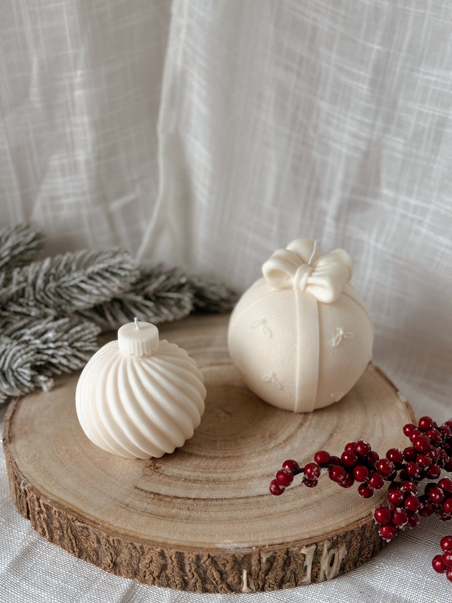 Bougie Boule de Noël traditionnelle coloris au choix