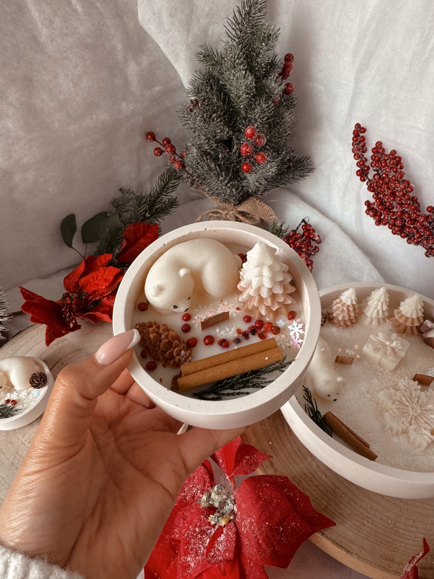 Bougie édition limitée Noël épuré modèle moyen parfum nougat crémeux