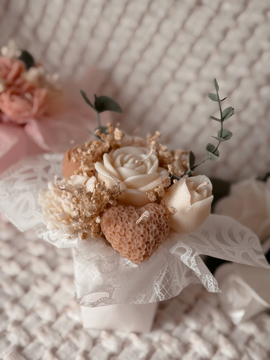 Bouquet édition limité saint Valentin beige senteur bois de rose