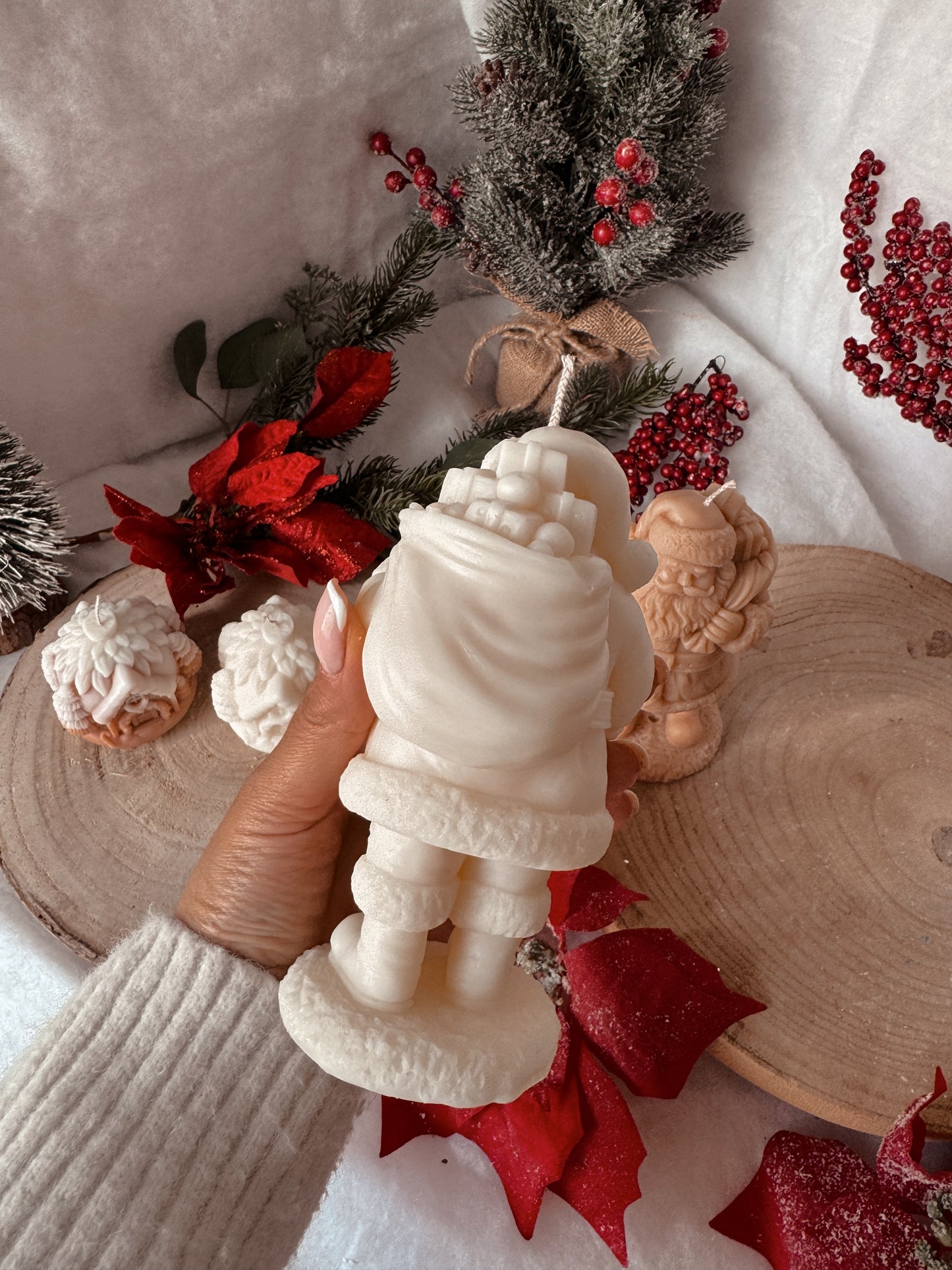 Bougie père Noël  fait main en cire d’olive coloris au choix