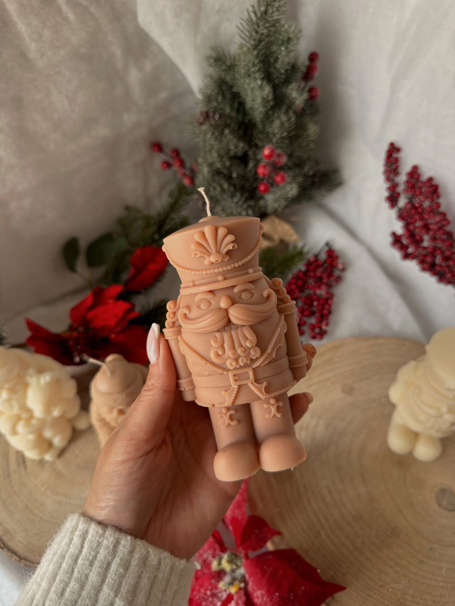 Bougie large casse noisette fait main en cire d’olive coloris au choix