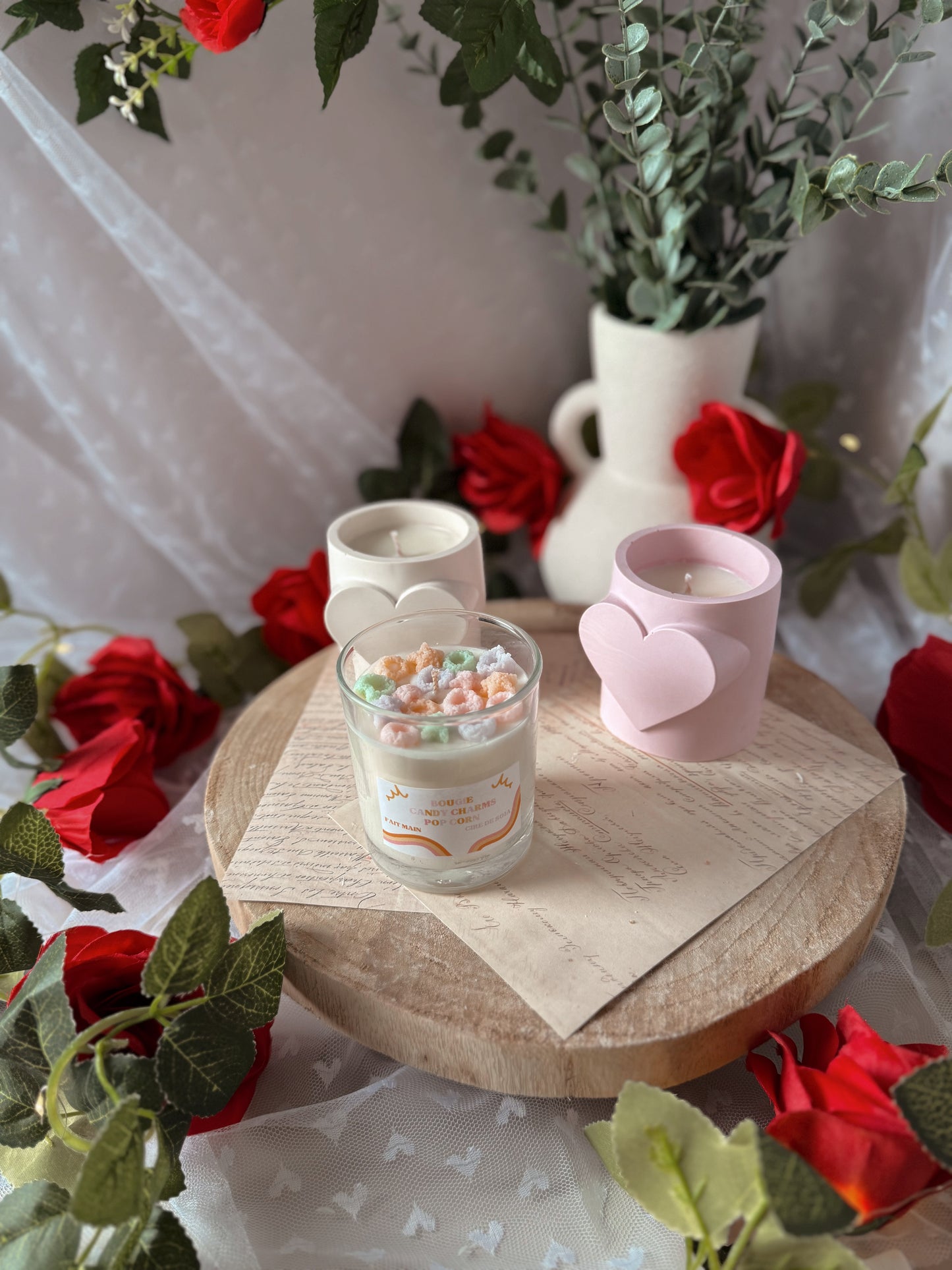 Bougie Love pot fait main en jesmonite et cire de soja coloris au choix