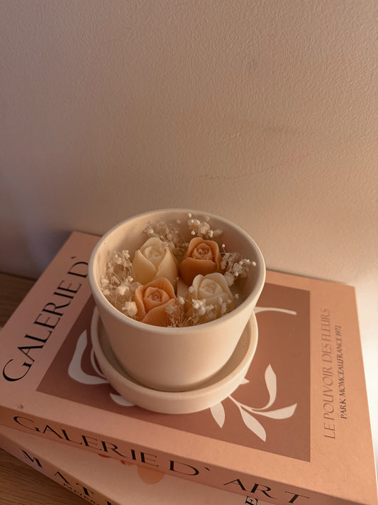 Bougie pot de tulipes et fleurs séchées  parfum fleurs de cerisier