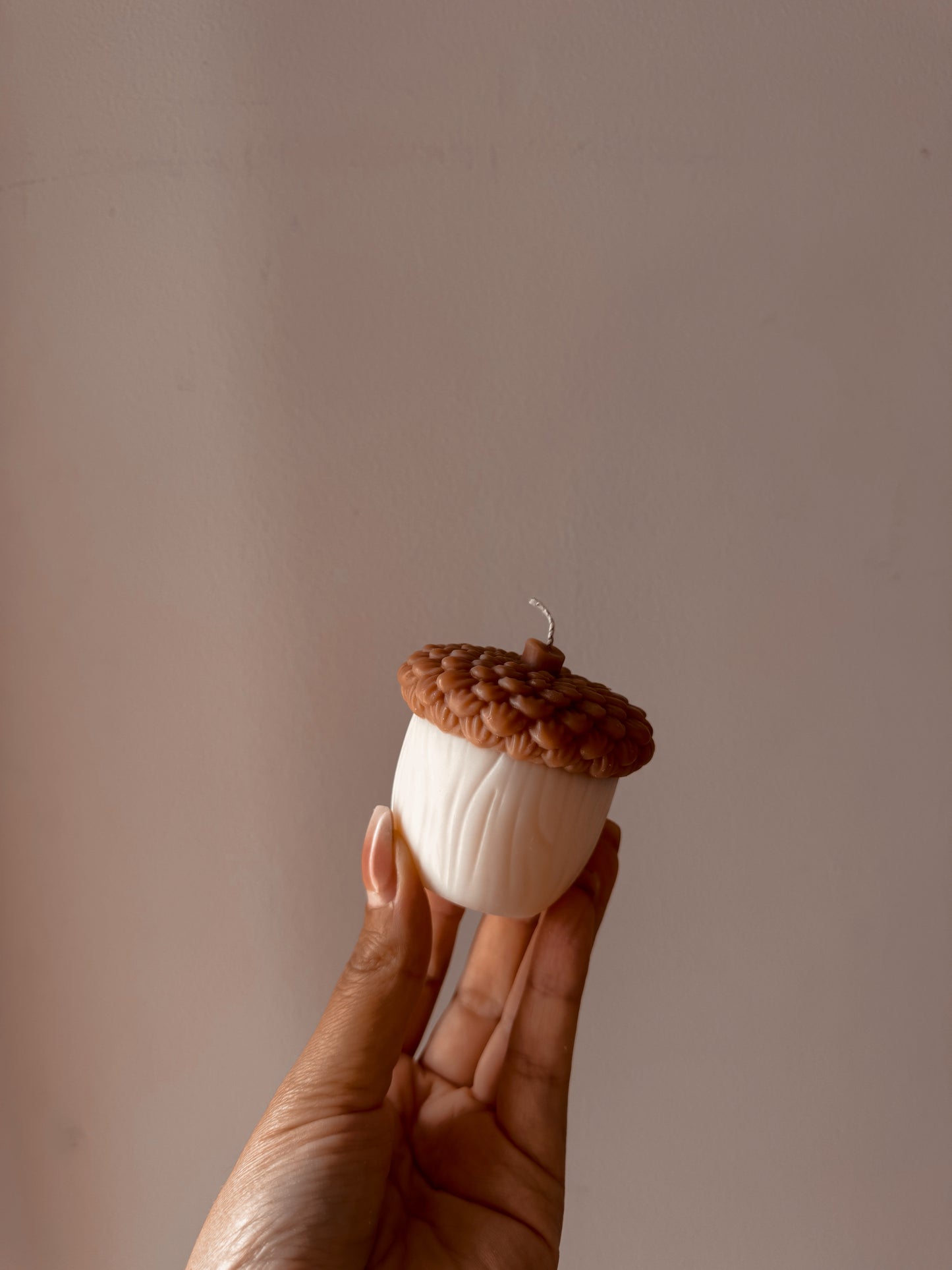 Bougie Nuts taille et senteur au choix fait main en cire d'olive