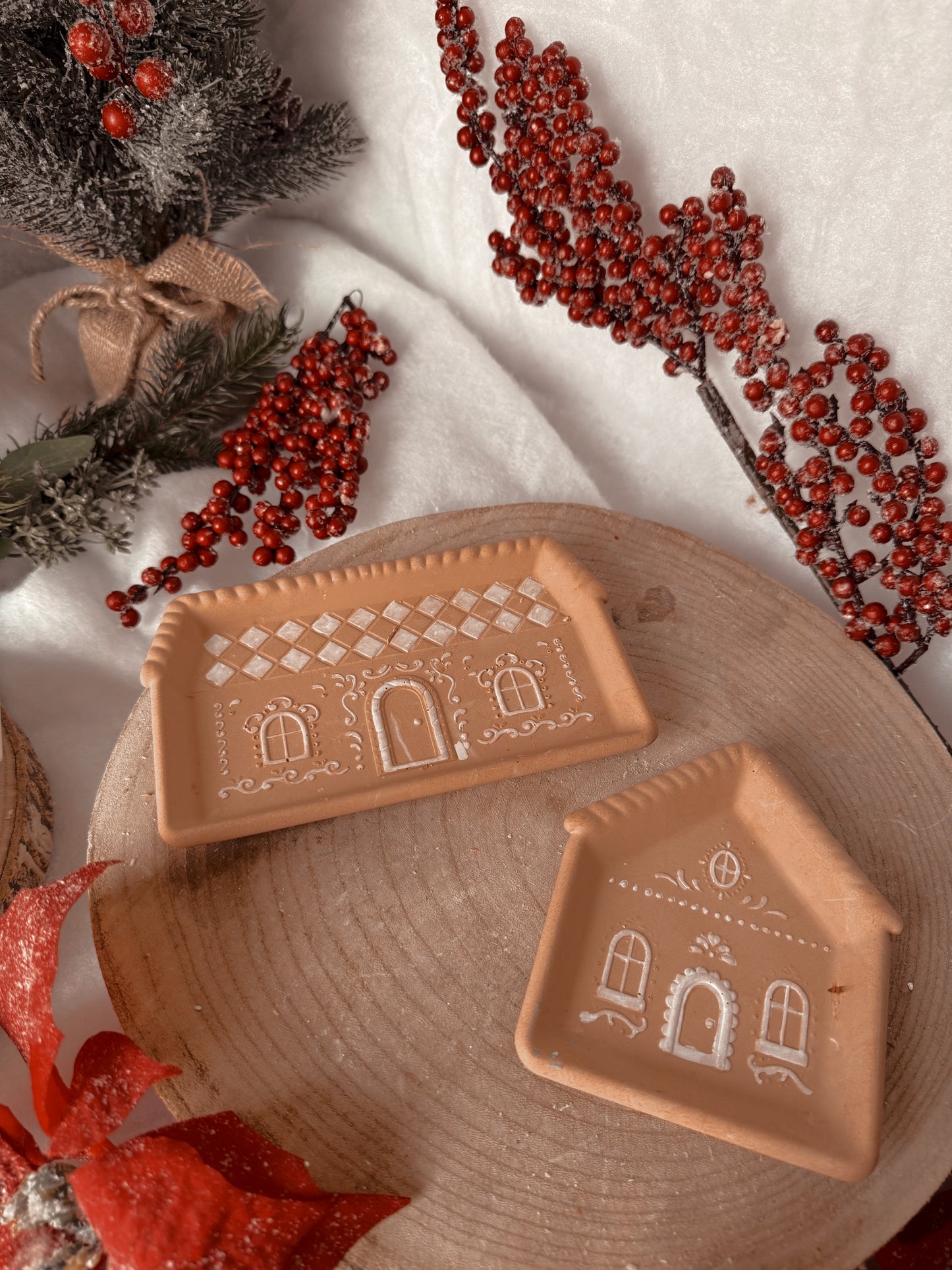 Plateau maisons de pain d’épices terracota  fait main en jesmonite modèle au choix