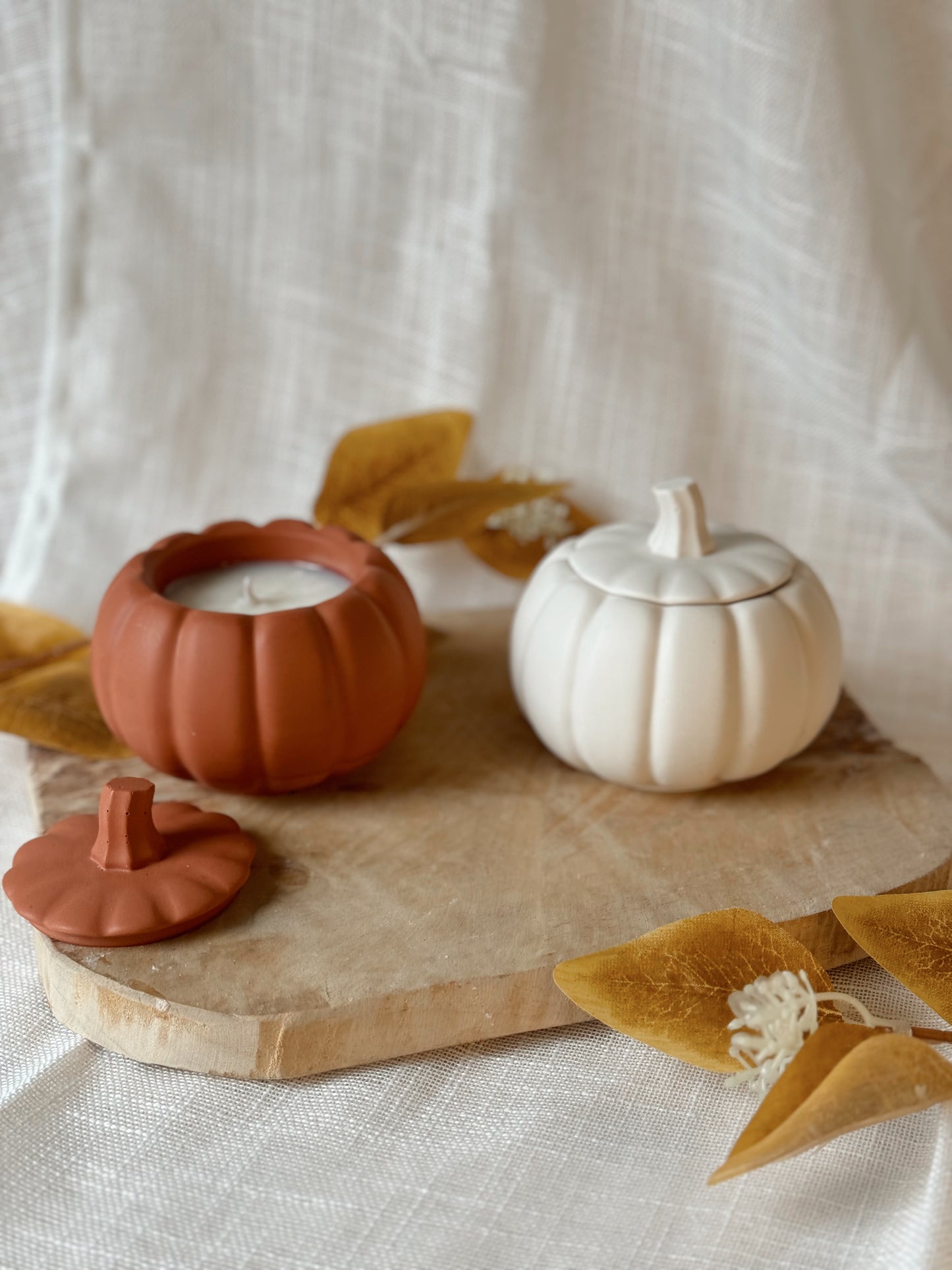Bougie citrouille  pot fait main en jesmonite crème cire de soja senteur au choix