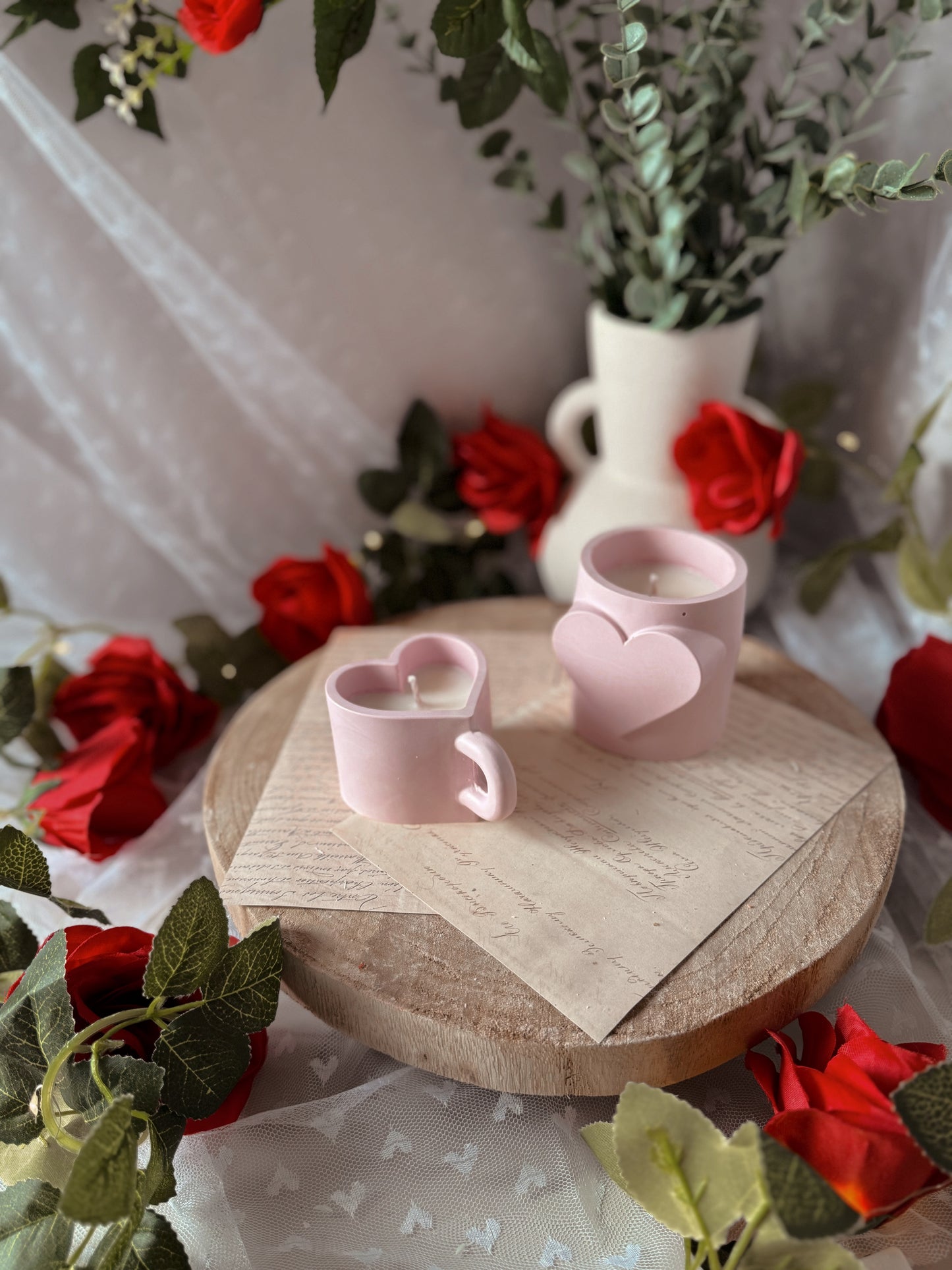 Bougie Cup of Love pot fait main en jesmonite et cire de soja coloris au choix