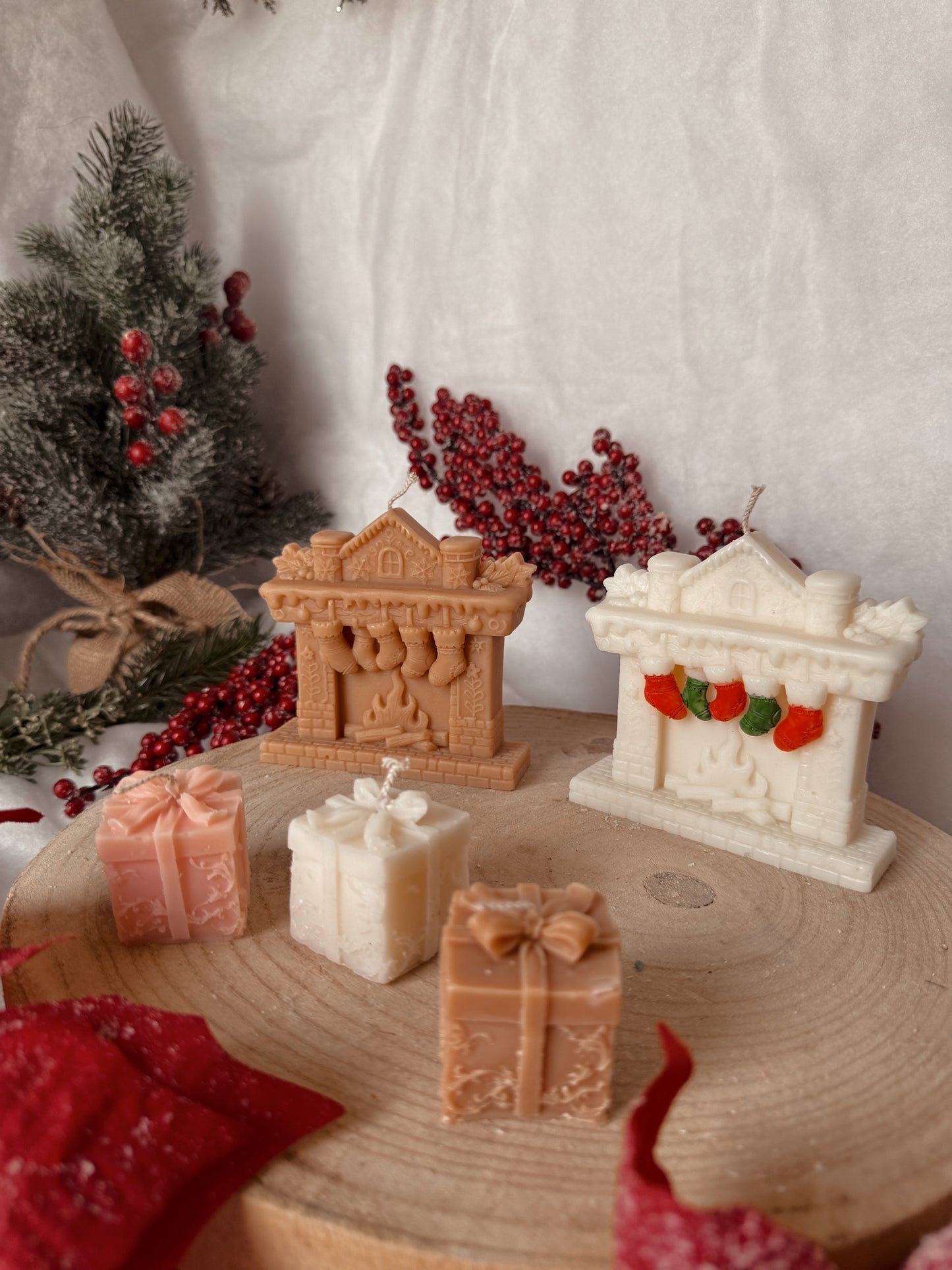 Bougie cheminées de Noël fait main en cire d’olive coloris et senteur au choix