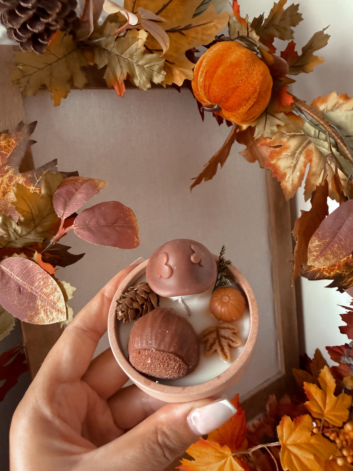 Bougie édition limitée automne modèle citrouille ou châtaigne parfum châtaignes grillées