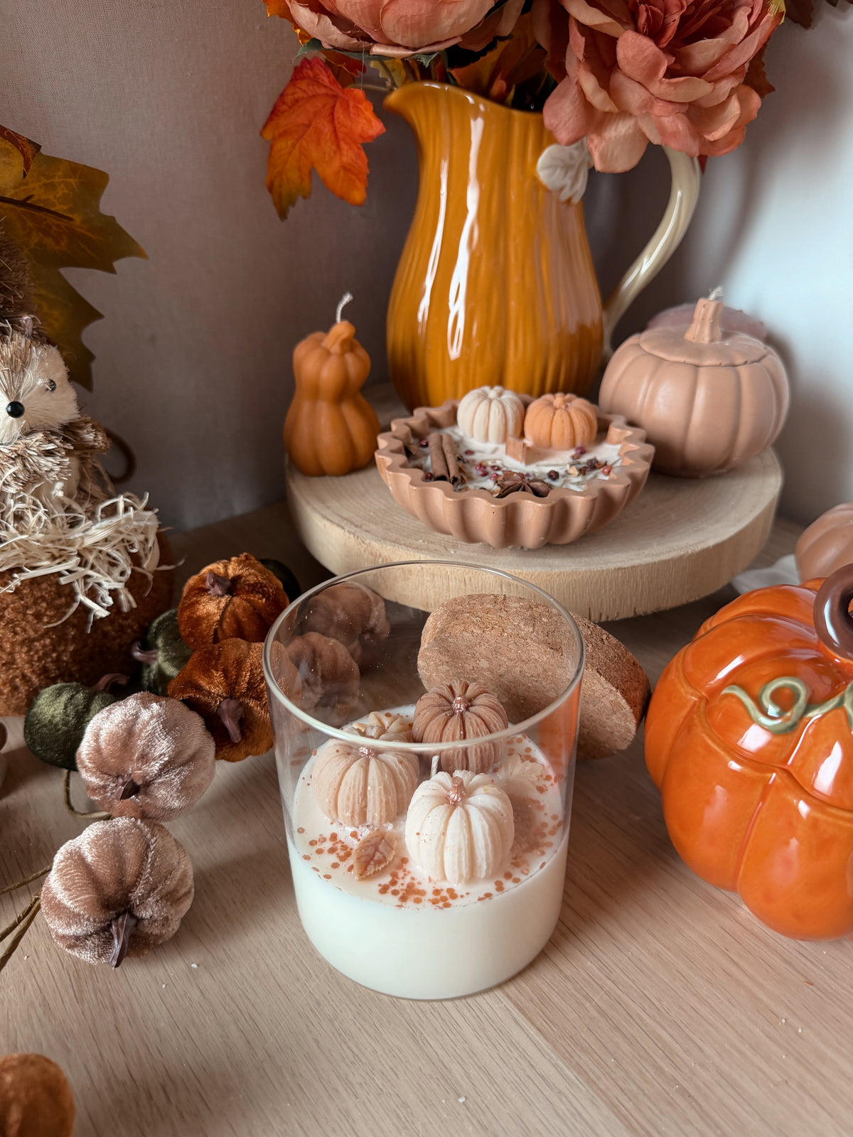 Bougie édition automne en verre citrouilles merveilleuses senteur lait d'avoine et miel