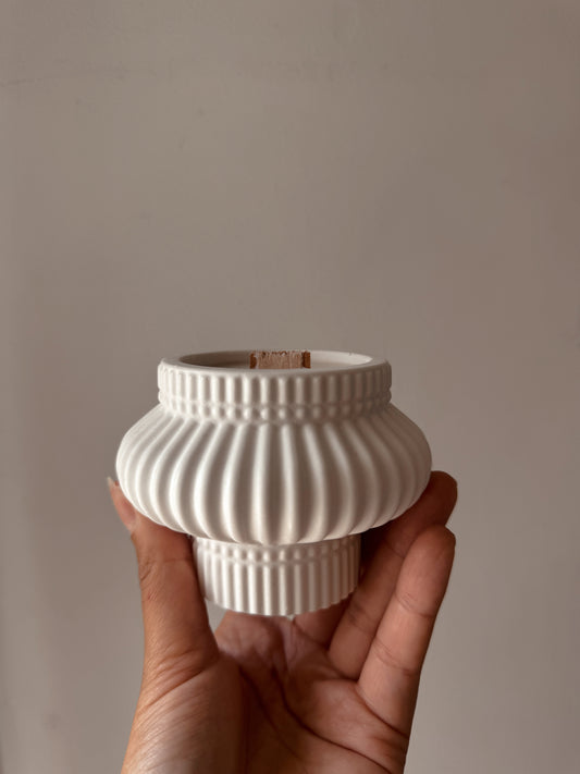 Bougie pot fait main en jesmonite Arabic