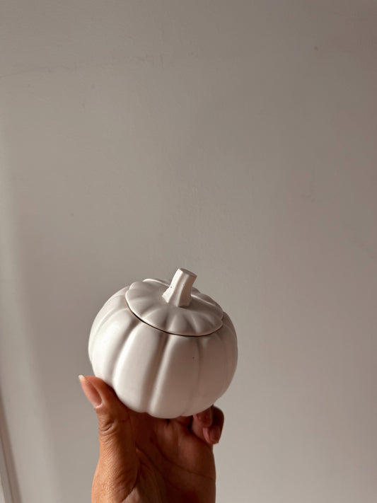 Bougie citrouille  pot fait main en jesmonite crème cire de soja senteur au choix
