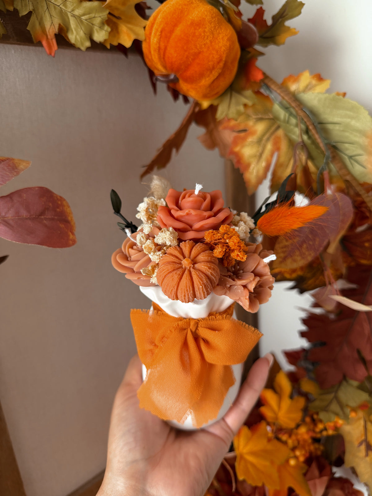 Bouquet vase en jesmonite 2 tailles aux choix édition limité automne fait main fleurs en cire senteurs automne gourmand
