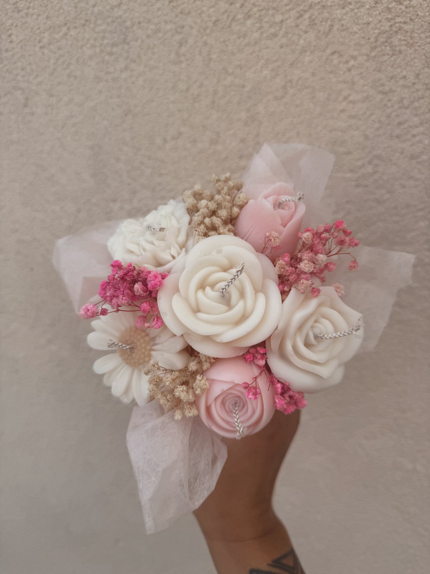 Bouquet modèle moyen blanc et rose parfum rose explosive