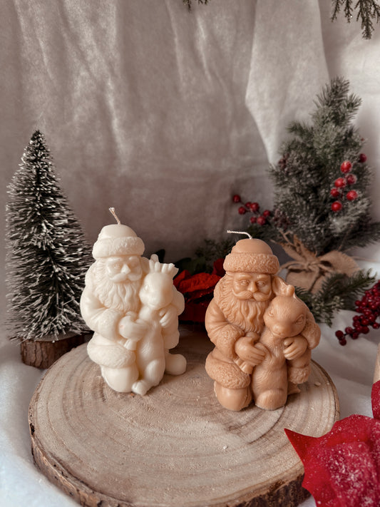 Bougie père Noël et biche  fait main en cire d’olive coloris au choix