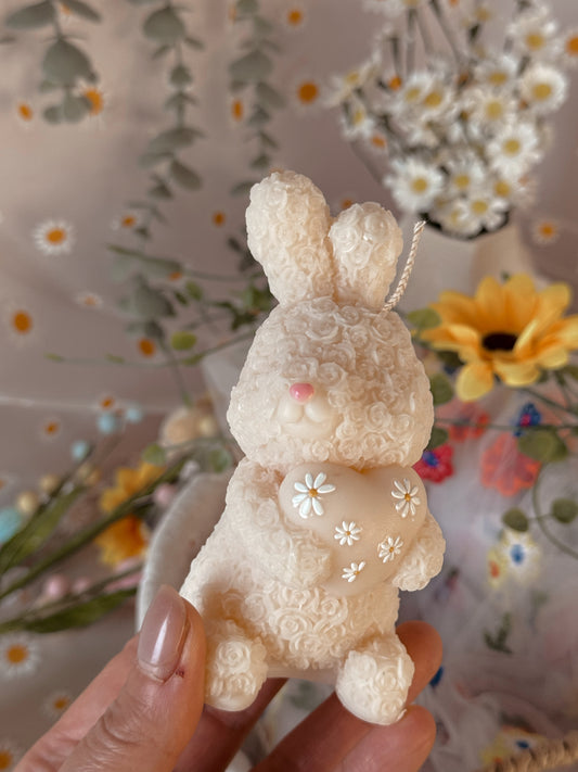 Bougie Lapin cœur marguerites