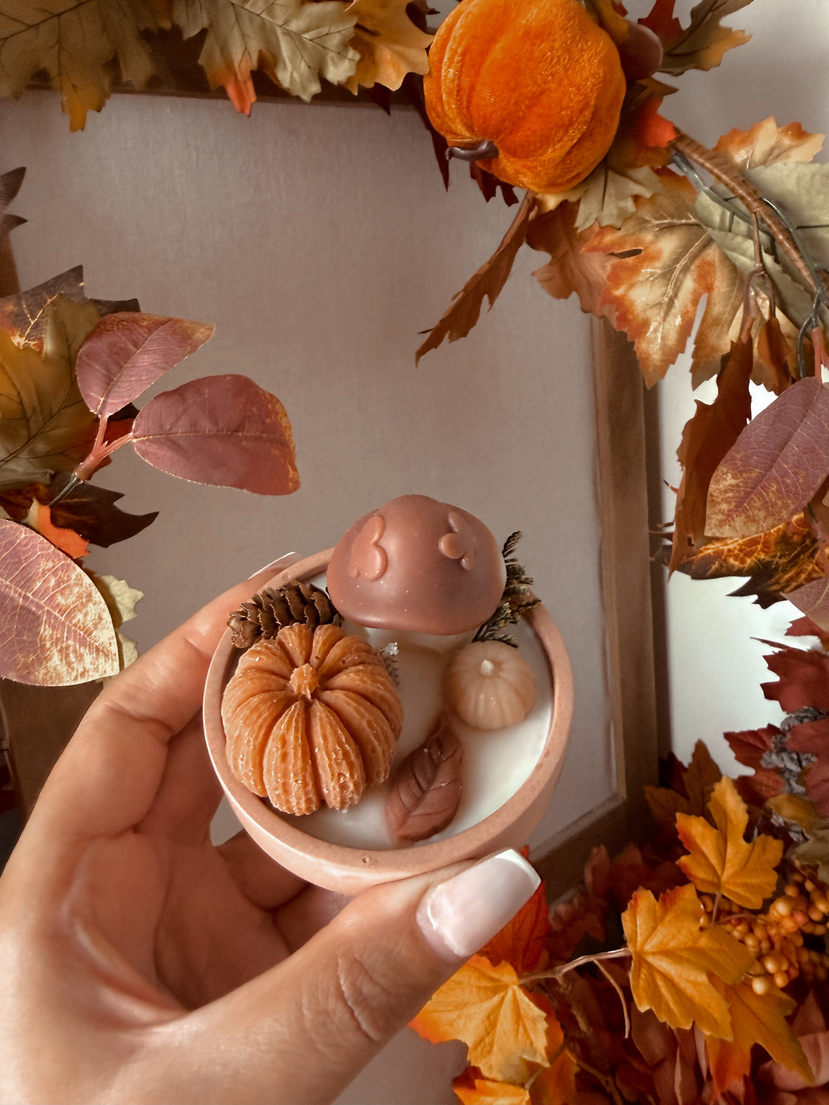 Bougie édition limitée automne modèle citrouille ou châtaigne parfum châtaignes grillées
