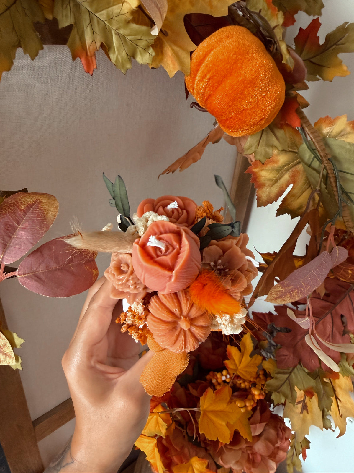 Bouquet vase en jesmonite 2 tailles aux choix édition limité automne fait main fleurs en cire senteurs automne gourmand