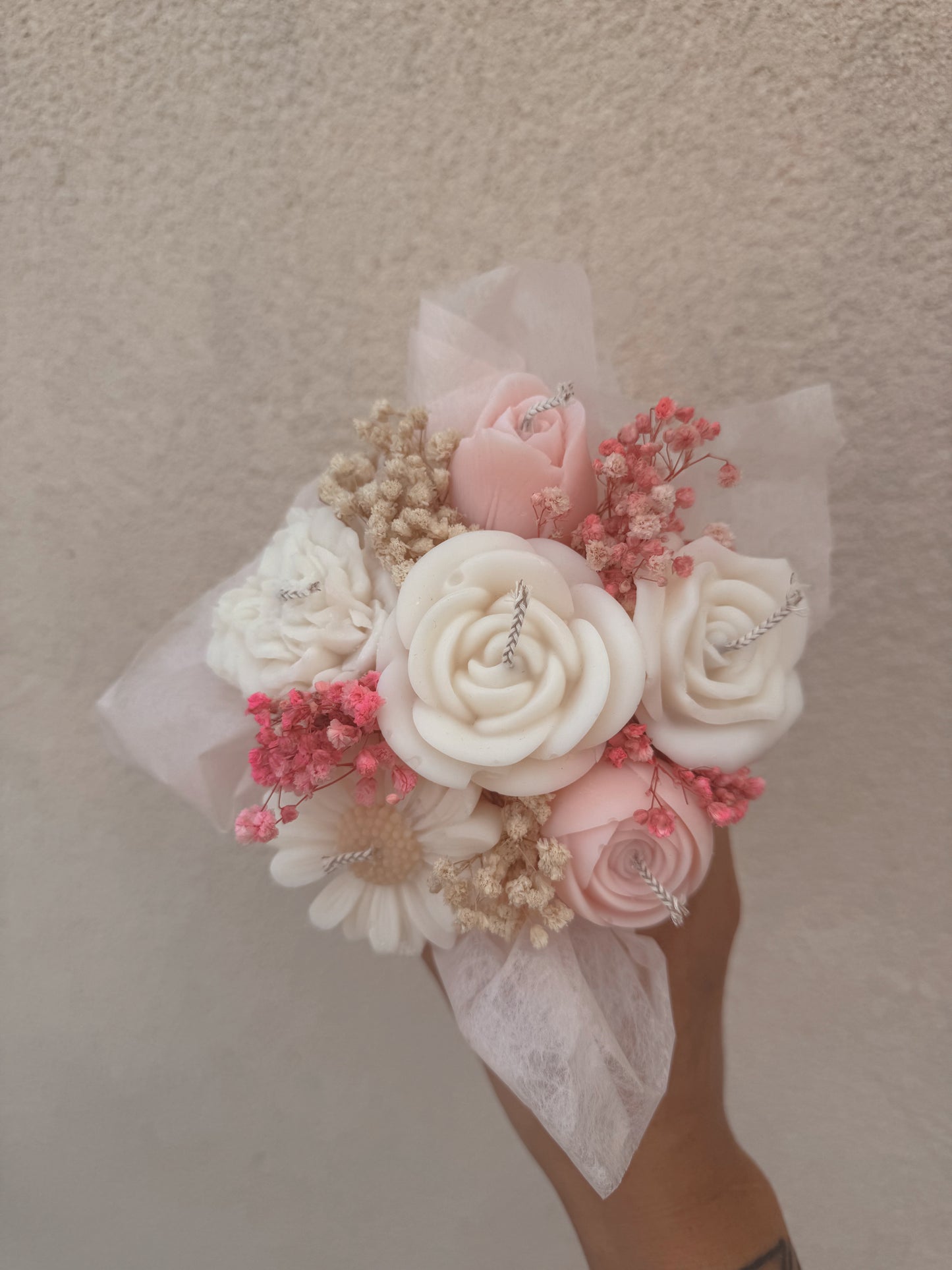 Bouquet modèle moyen blanc et rose parfum rose explosive