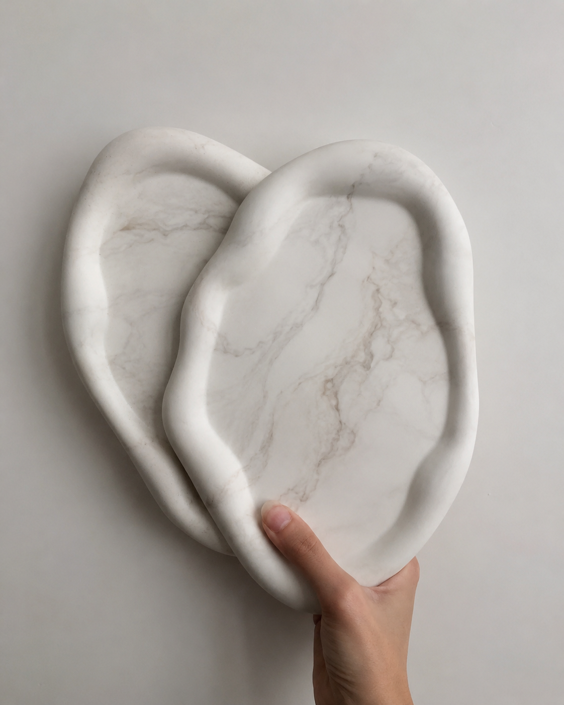Plateau Ilyana uni blanc ou marbre fait main en Jesmonite