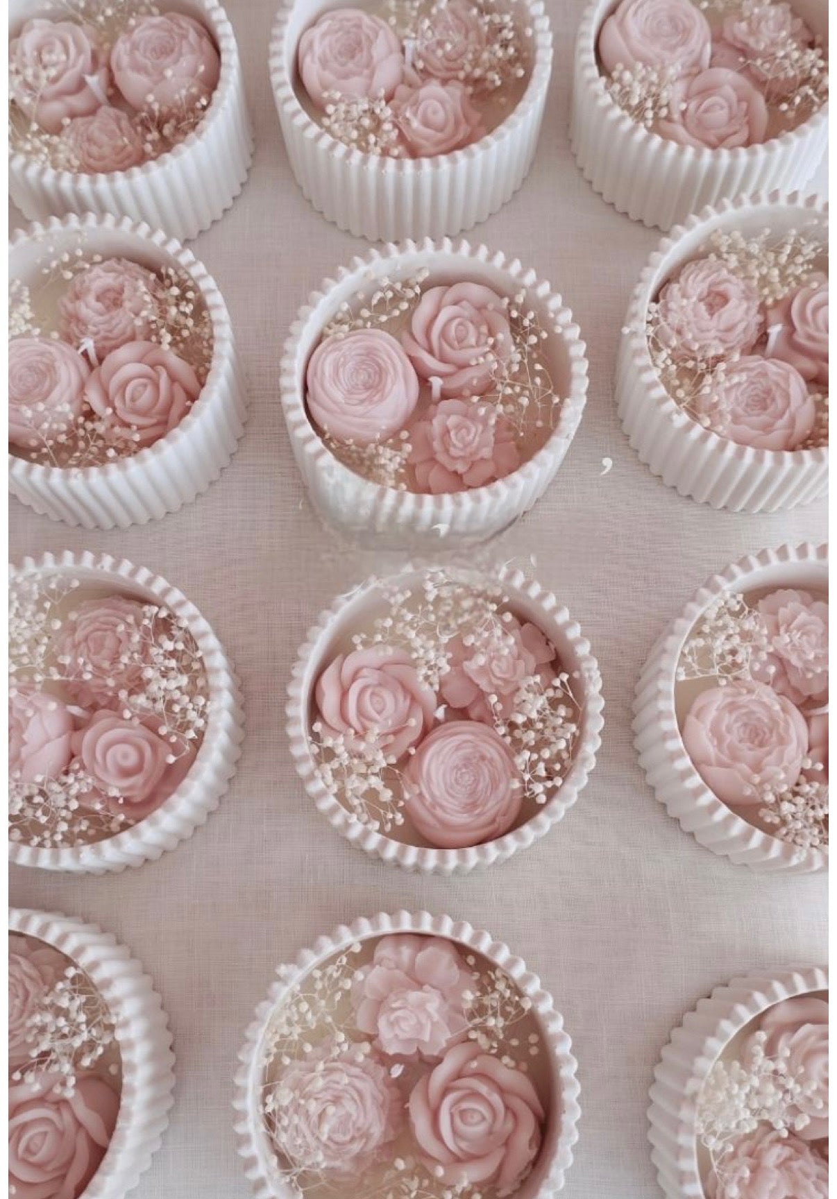 Bougie Azelia bouquets de fleurs contenant  fait main senteur bois de rose